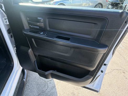 Used 2018 RAM 1500 ST w/ SXT Appearance Group AWD/4WD image 15