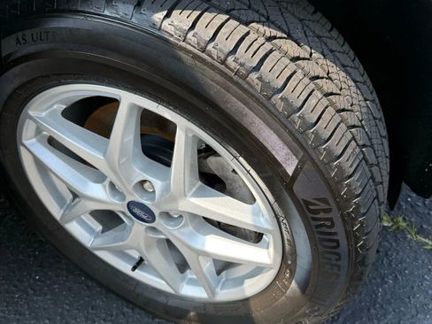 Used 2022 Ford Edge SEL image 41