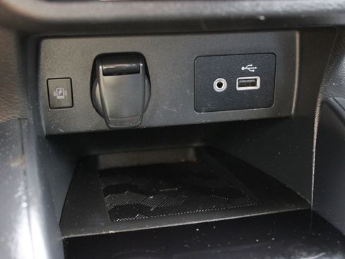 Used 2023 Nissan Versa SV w/ Trunk Package FWD image 36