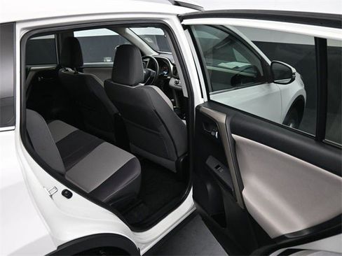 Used 2015 Toyota RAV4 XLE image 23