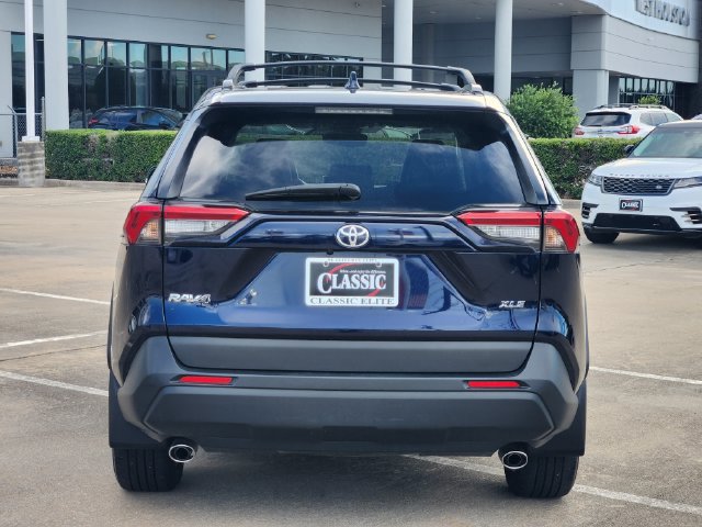 Used 2023 Toyota RAV4 XLE Premium FWD image 6
