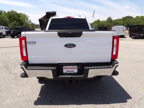 Used 2024 Ford F250 XLT w/ FX4 Off-Road Package AWD/4WD image 6