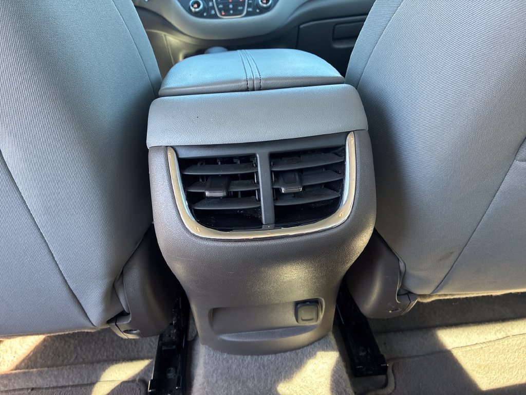 Used 2025 Chevrolet Malibu LT FWD image 31