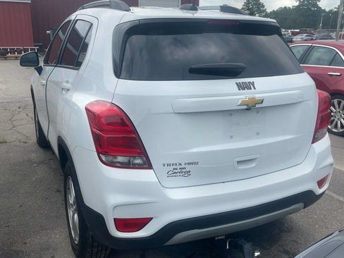 Used 2022 Chevrolet Trax LT w/ LT Convenience Package AWD/4WD image 6