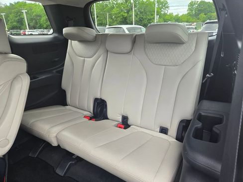 Used 2021 Hyundai Palisade SEL w/ Premium Package FWD image 9