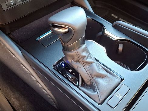 Certified 2023 Lexus ES 350 w/ Premium Package image 16