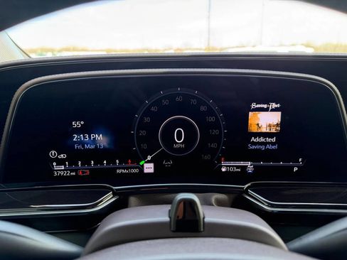 Used 2022 Cadillac Escalade Premium Luxury Platinum w/ LPO, Floor Liner Package image 22