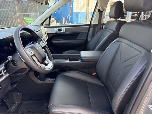Used 2025 Hyundai Santa Fe SEL image 18