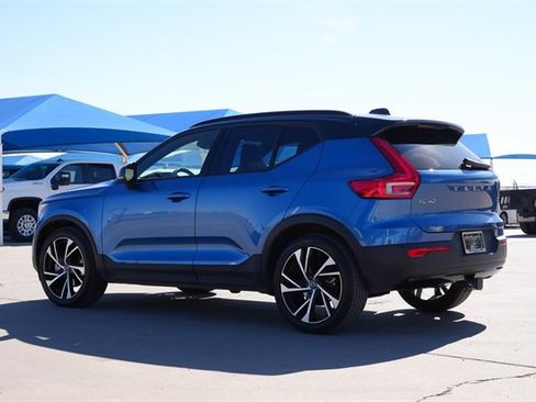 Used 2021 Volvo XC40 T5 R-Design image 6