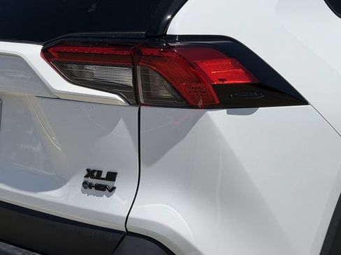 Used 2025 Toyota RAV4 XLE w/ Convenience Package AWD/4WD image 7