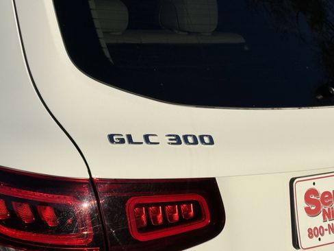 Used 2022 Mercedes-Benz GLC 300 image 34