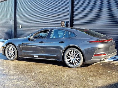 New 2026 Porsche Panamera 4 image 3