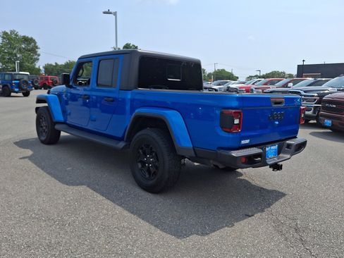 Used 2021 Jeep Gladiator Sport AWD/4WD image 4