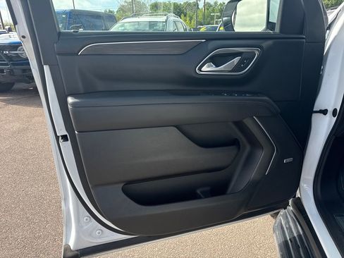 Used 2024 Chevrolet Tahoe LT AWD/4WD image 12