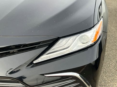 Used 2023 Toyota Camry XLE image 11