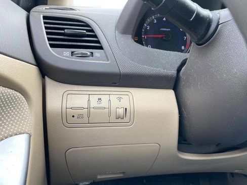 Used 2014 Hyundai Accent GLS image 33