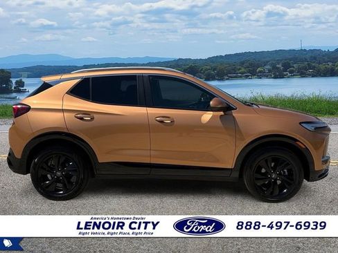 Used 2024 Buick Encore GX Sport Touring w/ Advanced Technology Package AWD/4WD image 2