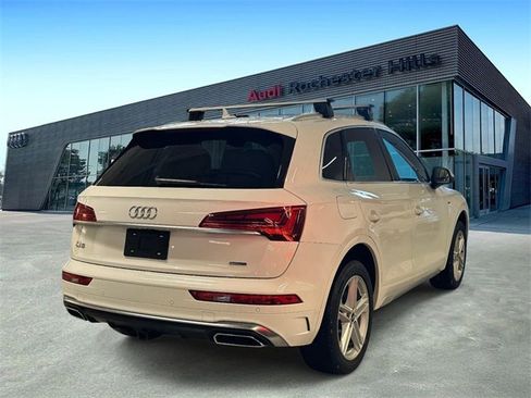 Used 2021 Audi Q5 e Premium Plus w/ Premium Plus Package image 5