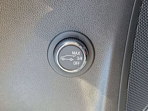Used 2023 Buick Envision Avenir AWD/4WD image 26