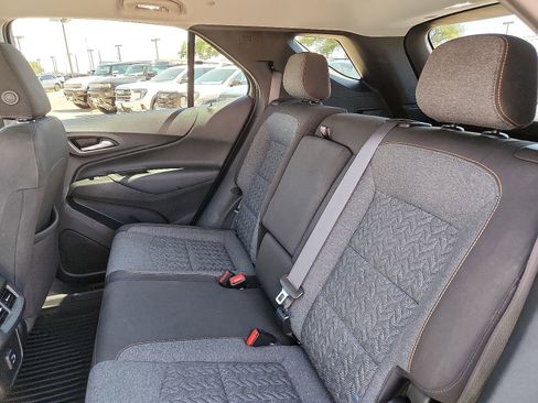 Used 2023 Chevrolet Equinox LT FWD image 10