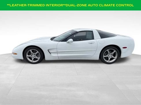 Used 2004 Chevrolet Corvette Base image 7