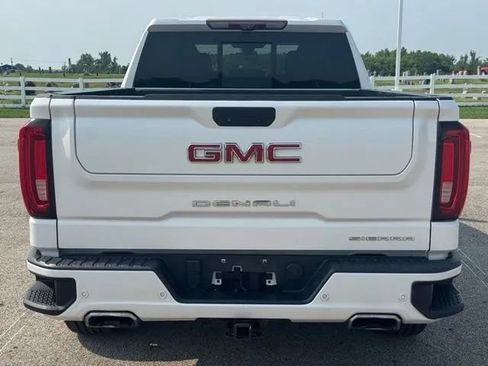 Used 2020 GMC Sierra 1500 Denali w/ Denali Premium Package AWD/4WD image 6