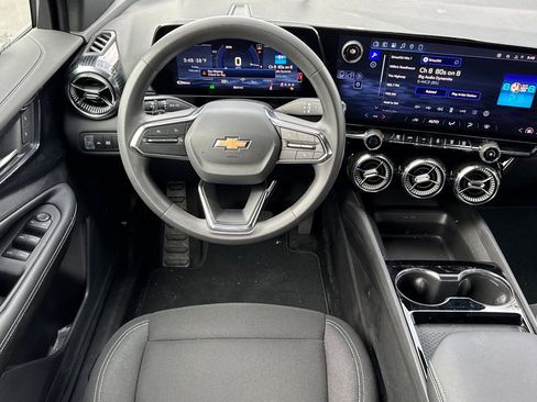 Used 2026 Chevrolet Blazer EV LT image 17