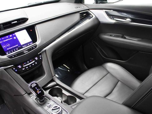 Certified 2024 Cadillac XT5 Premium Luxury image 24