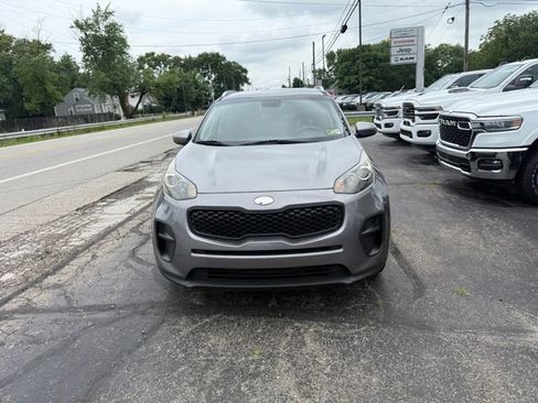 Used 2019 Kia Sportage LX w/ LX Popular Package FWD image 2