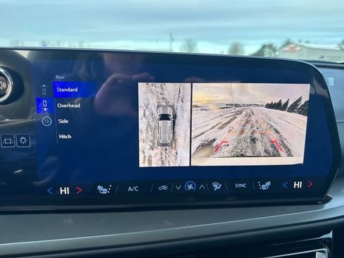 New 2026 Chevrolet Traverse LT w/ Enhanced Driving Package image 22