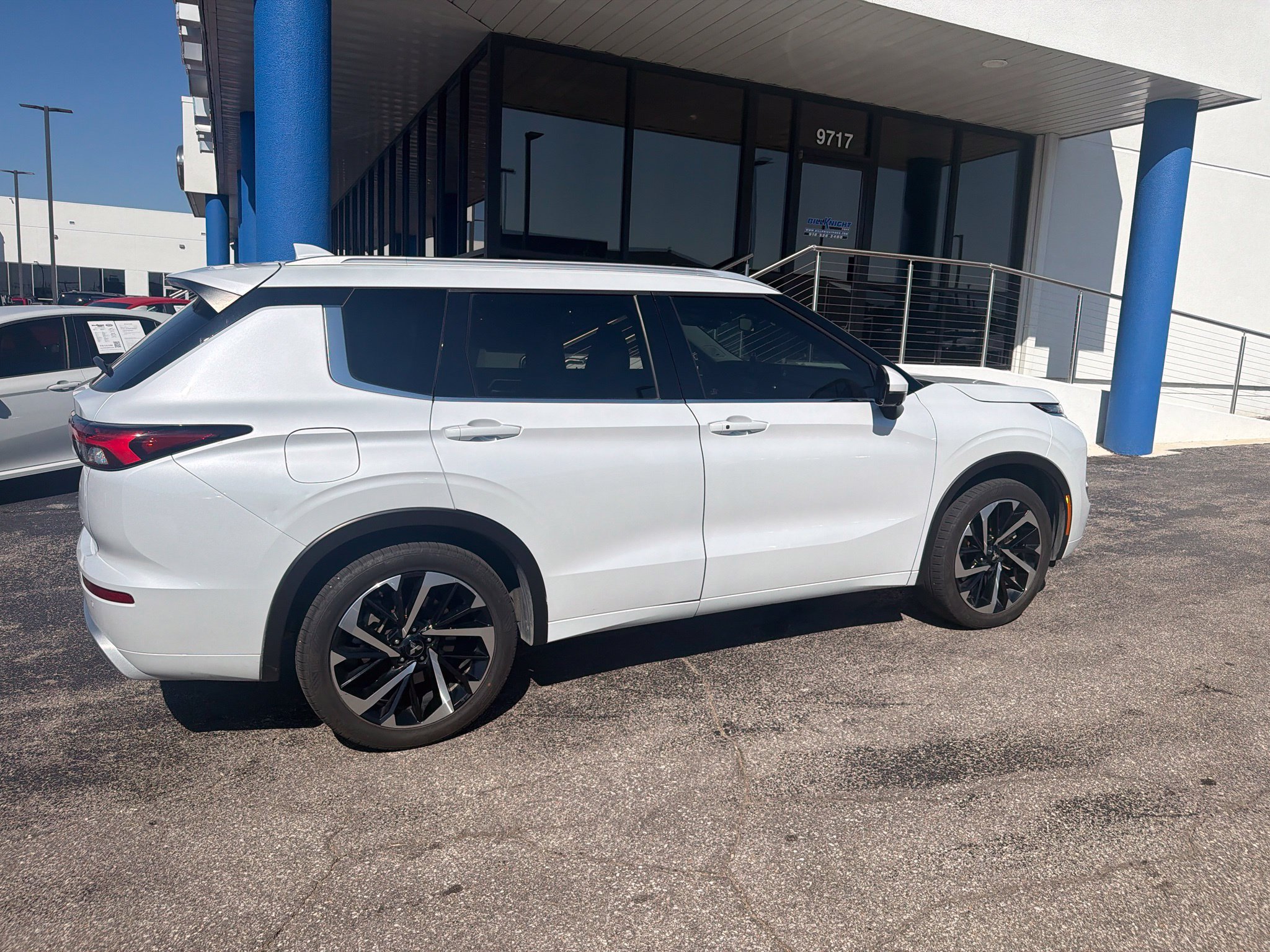 Used 2024 Mitsubishi Outlander SEL FWD image 6