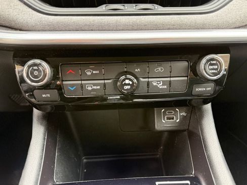 Used 2022 Jeep Compass Latitude AWD/4WD image 26