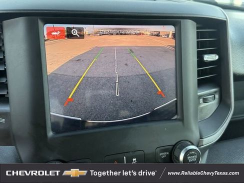 Used 2024 RAM 2500 Tradesman w/ Chrome Appearance Group image 28