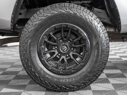 Used 2021 Toyota Tacoma SR image 16