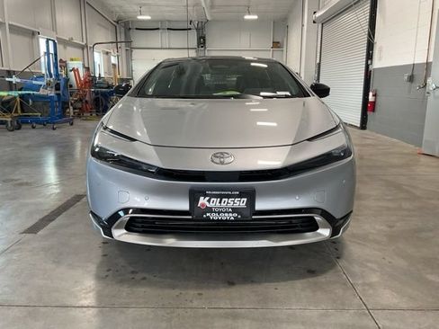 New 2026 Toyota Prius Plug-In Hybrid FWD image 2