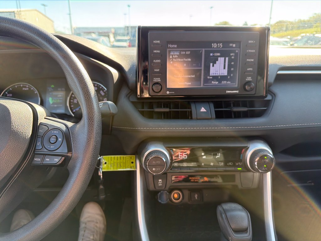 Used 2022 Toyota RAV4 LE AWD/4WD image 13