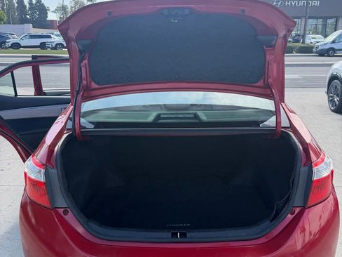 Used 2016 Toyota Corolla LE FWD image 10