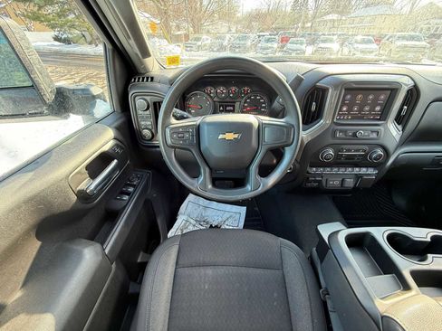 Used 2024 Chevrolet Silverado 2500 Custom w/ Custom Value Package image 36