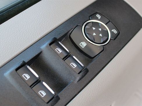 Used 2022 Ford F550 4x4 Crew Cab Super Duty w/ Power Equipment Group image 20