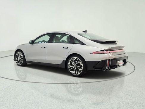 Used 2023 Hyundai Ioniq 6 Limited AWD/4WD image 7