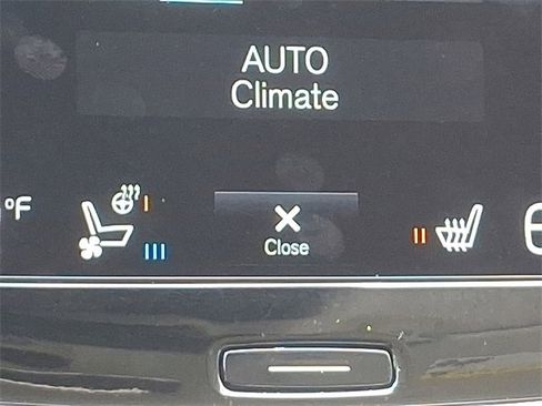 Used 2022 Volvo XC90 T6 Inscription w/ Advanced Package image 29