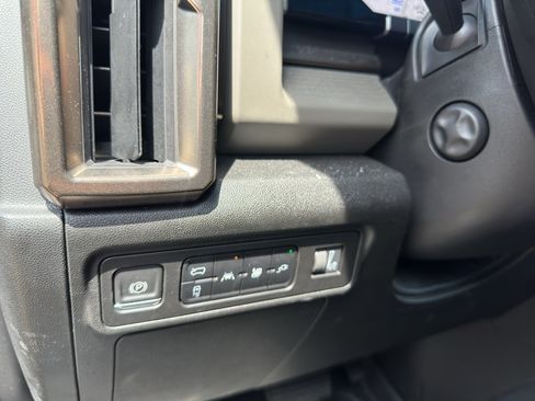 Used 2024 GMC Hummer EV 3X AWD/4WD image 23