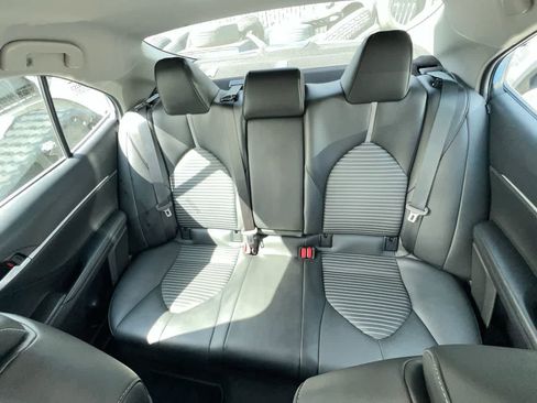 Used 2023 Toyota Camry SE FWD image 23