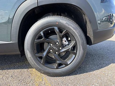 New 2026 Chevrolet Trax LT w/ Driver Confidence Package image 17