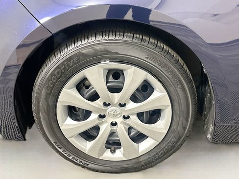 Certified 2024 Toyota Corolla LE image 30