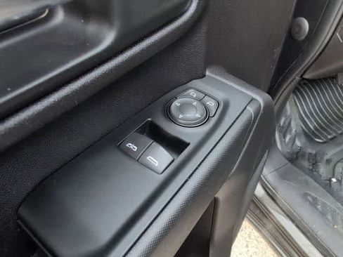 Certified 2022 GMC Sierra 3500 Pro w/ Convenience Package image 20