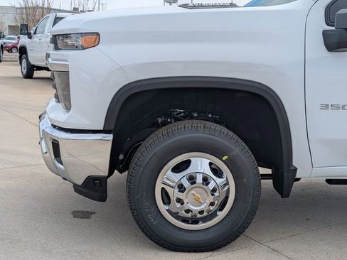 New 2026 Chevrolet Silverado 3500 LT w/ Convenience Package AWD/4WD image 6
