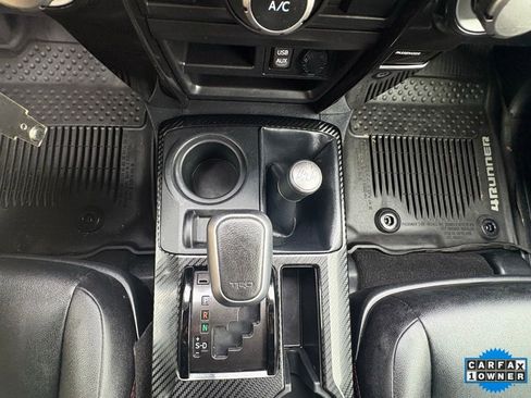 Used 2018 Toyota 4Runner TRD Off-Road Premium image 18