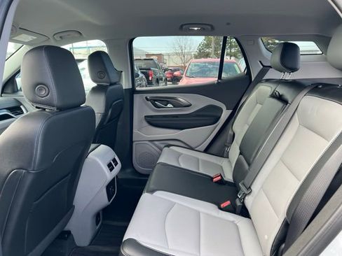 Certified 2024 GMC Terrain SLT image 14