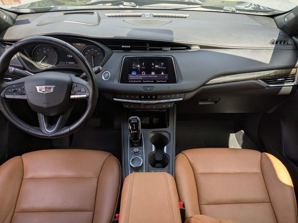 Used 2020 Cadillac XT4 Premium Luxury FWD image 12